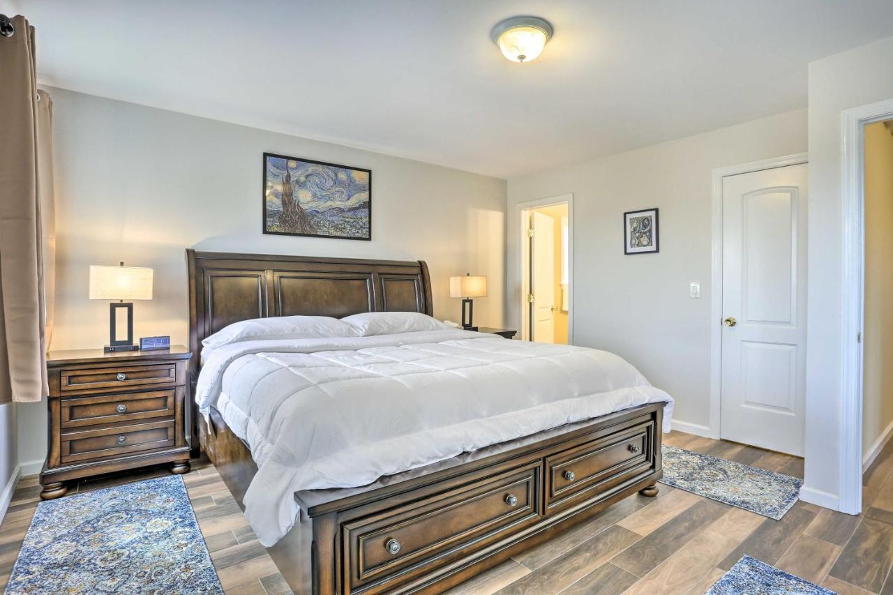 Ideally Located Glen Cove Apartment! Екстериор снимка