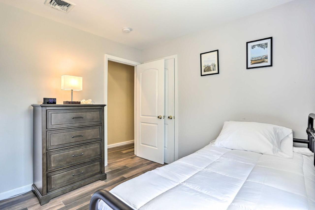 Ideally Located Glen Cove Apartment! Екстериор снимка